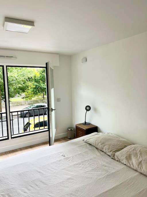 Duplex, 10 Min Champs Elysee