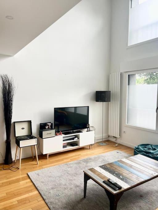 Apartment Duplex, 10 Min Champs Elysee Boulogne-Billancourt